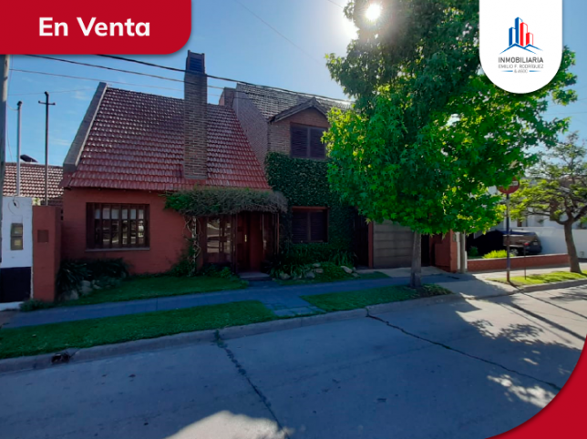 Casa en Venta Libertad 300, 6 dorm, 1 garage, ideal emprendimiento turístico