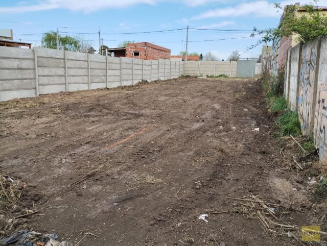 Lote en venta 400m² en Cabral y Navarro
