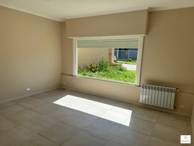 Casa 3 dorm, 100m² en Cerrito con garage