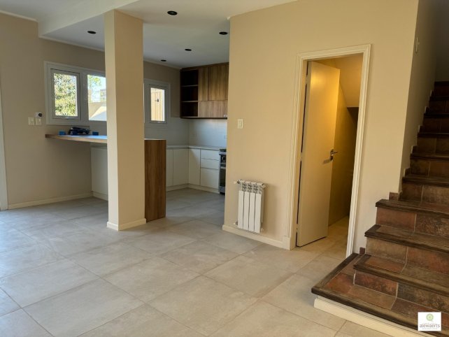 Casa 3 dorm, 100m² en Cerrito con garage