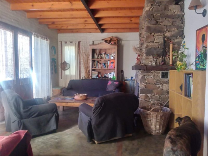Casa 3 dorm, 180m² con pileta y parque — Centinela Ronca
