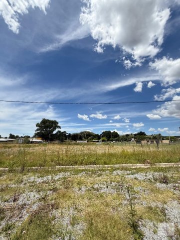 Lote en Venta de 672m² en Los Aromos