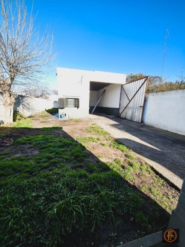 Casa en Venta Moreno 1300, 3 dorm, 2 baños, 152m²