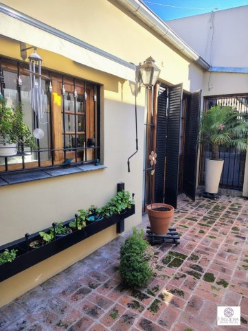 Casa 3 dorm, 80m² con pileta