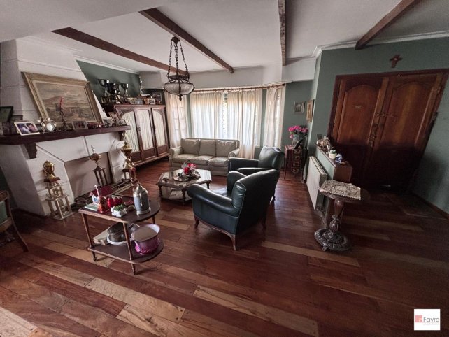 Casa 3 dorm, 220m² con garage — 25 de Mayo