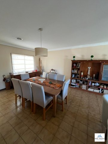 Casa en Maipu 1400, 219m² con 3 dormitorios y 2 baños