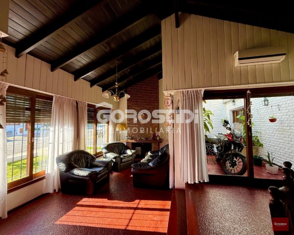 Casa en Venta en José Martí 29, 4 dorm, 3 baños, Garage