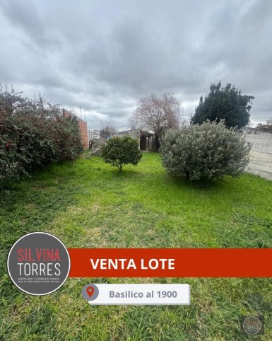 Lote en Venta 470m² con casa a reciclar — Basilico 1900