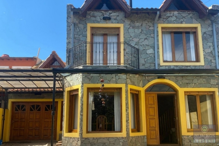Casa 3 dorm, 201m² con garage — Juan XXIII
