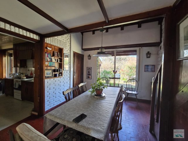 Casa 4 dorm, 191m² con pileta y jardín — Chile al 400