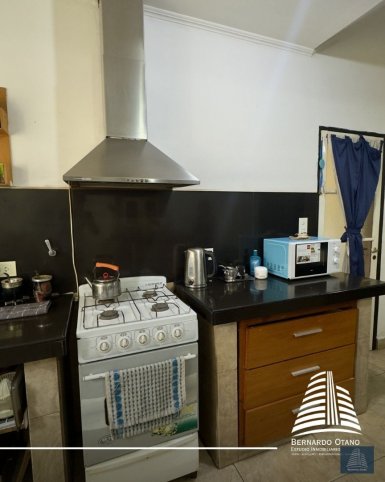 Casa 3 dormitorios, 140m² con garage y patio — Pellegrini 1400