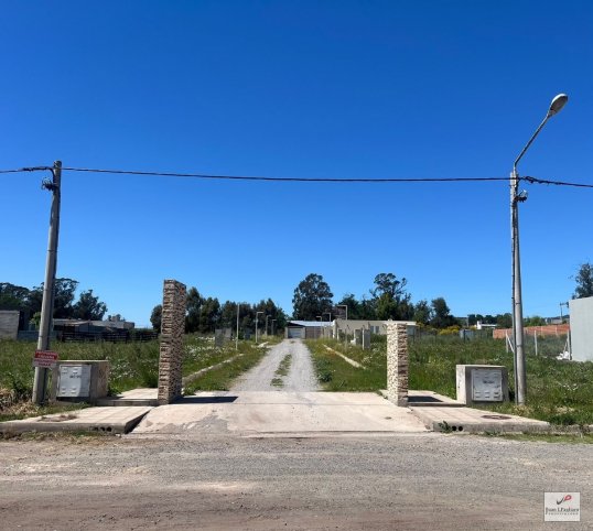 Lote en Venta 10x31.10 — Caseros entre Argerich y Muñiz