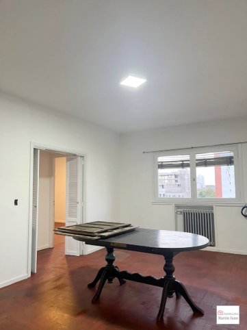 Depto en Venta 2 dorm, 77m² reciclado con ascensor — Centro