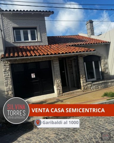 Casa semicéntrica de 4 dormitorios, 245m² — Garibaldi al 1000