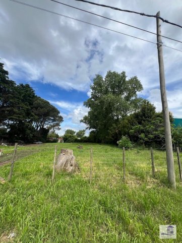 Lote en Venta de 1052m² en Guisse entre Lisandro de la Torre y Cabral