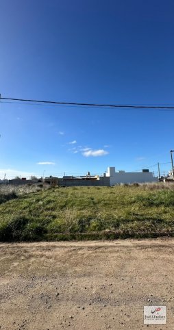 Lote en venta de 465m² en Pasaje Cienluces y Cuba — Zona Hipódromo