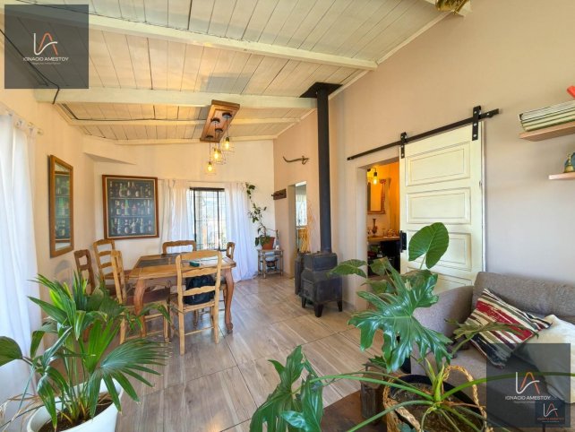 Casa 2 dorm, 70m² en Cerro Leones con garage
