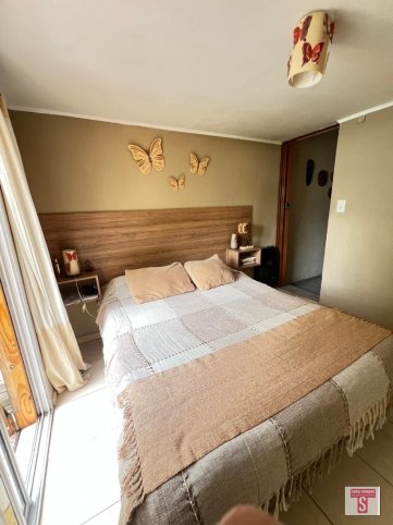 Casa 2 dorm, 2 baños, con pileta y quincho — Ameghino