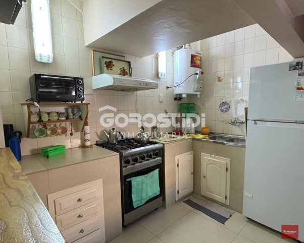 Casa en Venta Belgrano 54, 120m², 2 dorm, 1 baño, garage, piscina