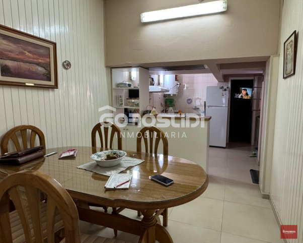 Casa en Venta Belgrano 54, 120m², 2 dorm, 1 baño, garage, piscina