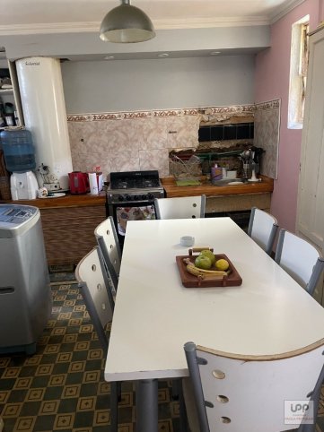 Casa céntrica en Venta!! Ideal para refaccionar. 280m²