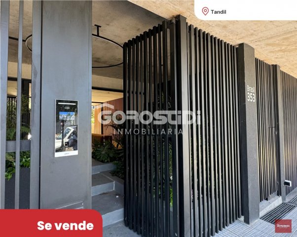 Depto 2 dorm, 120m² con cochera y balcón — Planta baja