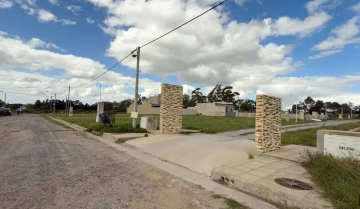Lote en PH en venta, 312m², barrio Los Olivos — Zona La Rural