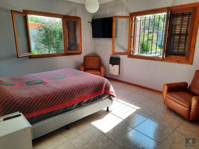 Casa 2 dorm, 140m² con garage — Santa Fe al 600