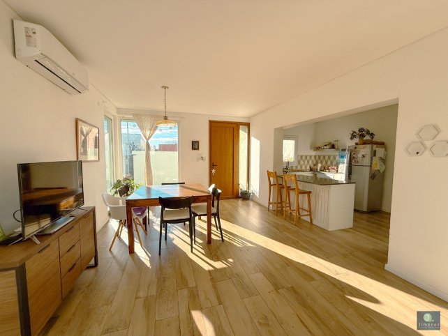 Casa 3 dorm, 165m² con garage — El Calvario