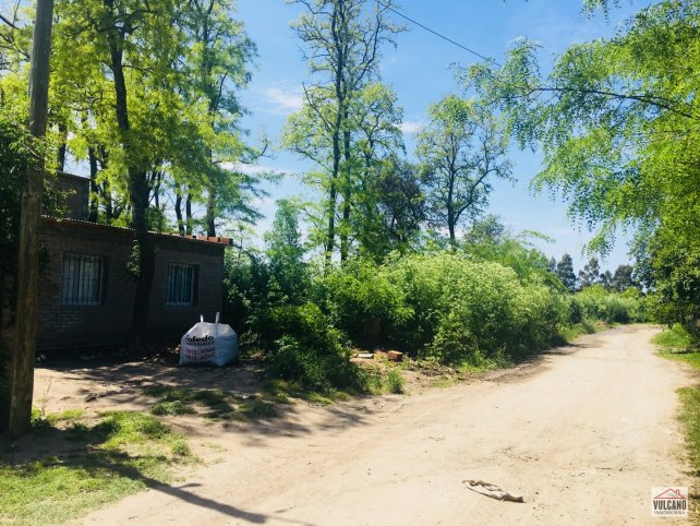 Lote baldio 400m² en Cerro Leones