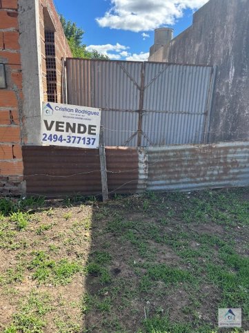 Lote en venta de 10x35 metros con construcción — Independencia