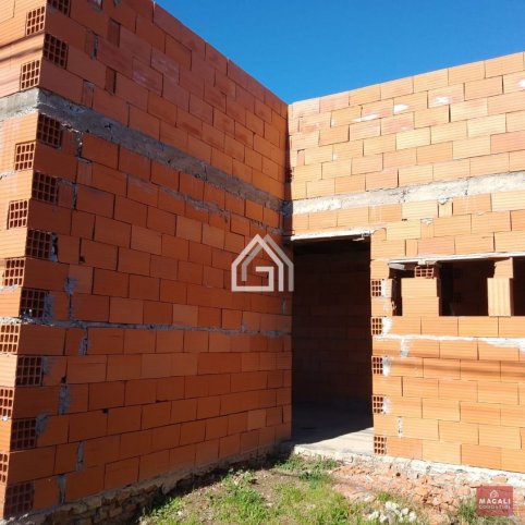 Lote en Venta 84m² con construcción — Barrio Docentes