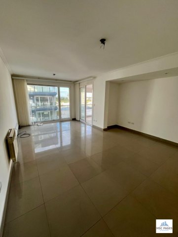 Depto 2 dorm, 6to piso con cochera y balcón — Alem al 800