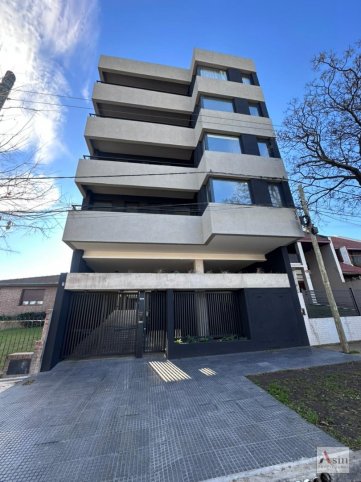 Depto a estrenar 2 dorm, 110m² con cochera — Av. Avellaneda 1668