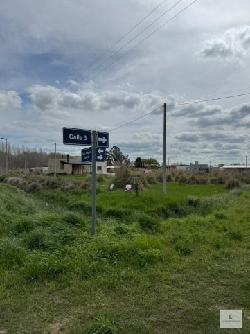 Lote en venta, 1169m² en esquina — Calle 3 esq Calle Av. J. Gregorini