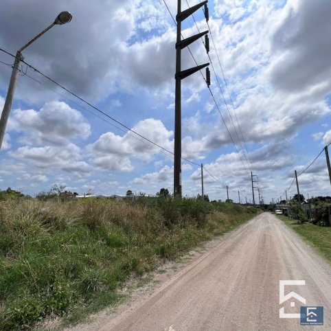 Lote en Venta Laprida y Mendoza