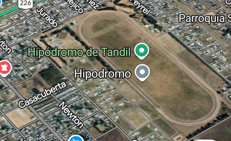 Lote en venta 387m² con servicios — Cuba y San Francisco
