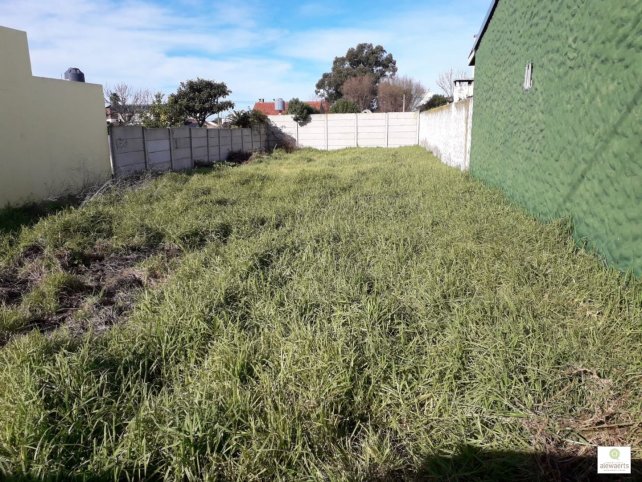 Lote en Venta 350m² en 36 BIS, cercado y con servicios