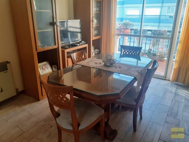Depto 3 dorm, 82m² con balcón terraza — Av Colon