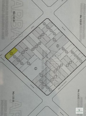 Lote en esquina 293m² con todos los servicios — Alvarado Esq. Cabral