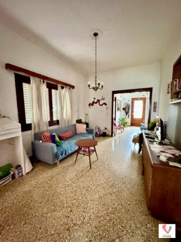 Casa en venta Alberdi 600, 150m², 3 dorm, 2 baños, gran lote verde