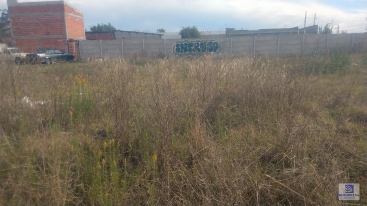 Lote 10x30 en venta, ideal constructores, Las Malvinas
