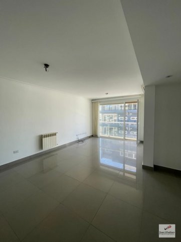 Depto 2 dorm, 110m² en Alem al 800 con cochera y balcón