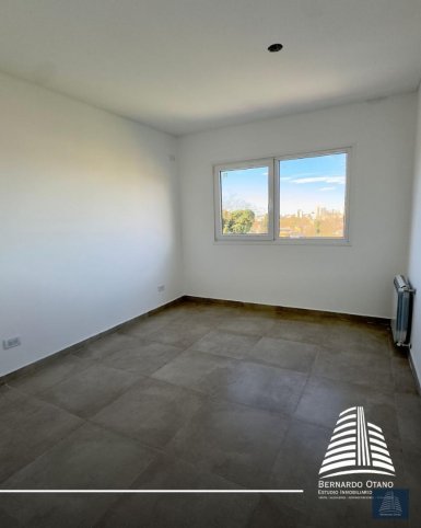 Depto 2 dorm, 1 baño, cochera cubierta — Ezeiza 741