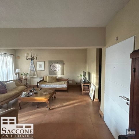 Depto 3 dorm, 134m² con garage — Sarmiento