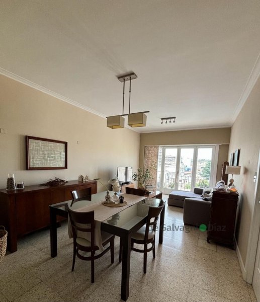 Depto 3 dorm, 77m² en Sarmiento 574, luminoso y con cochera