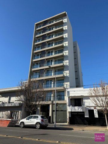 Depto 1 dorm, 52m² en España 300 con cochera