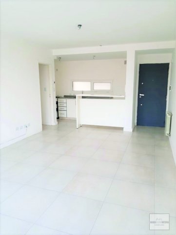 Depto 2 dorm, 73m² con cochera — Chacabuco 864