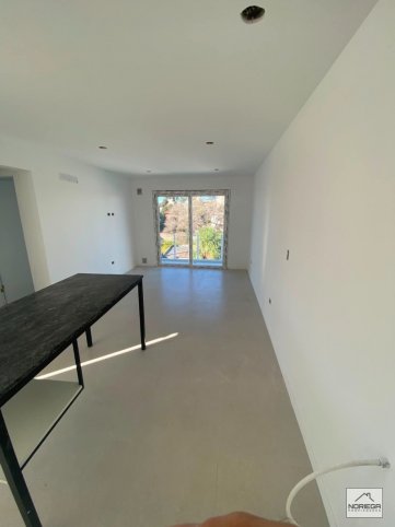 Depto 1 dorm, 45m² en Garibaldi 431 — Primer piso con balcón