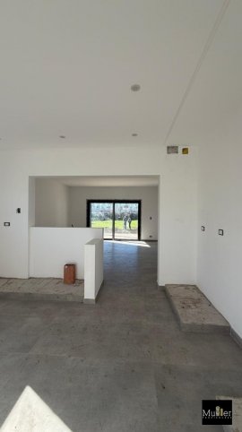 Casa 3 dorm, 180m² en Napaleofú